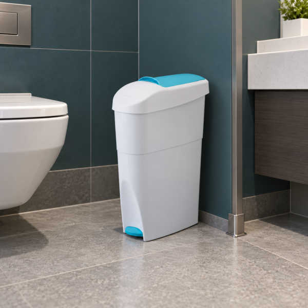 Poubelle à pédale hygiène féminine — Plastique